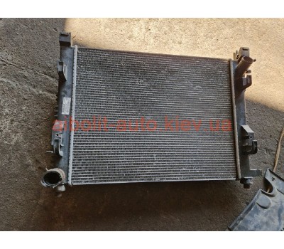 Радіатор охолодження  Dacia Logan 2 2013 - 2020р.